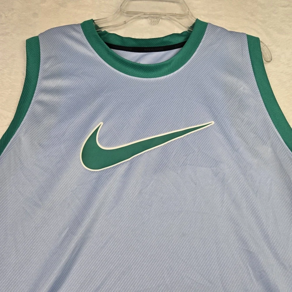 NIke Women's Running Dri Fit Light Blue Green Jersey Size XL‎